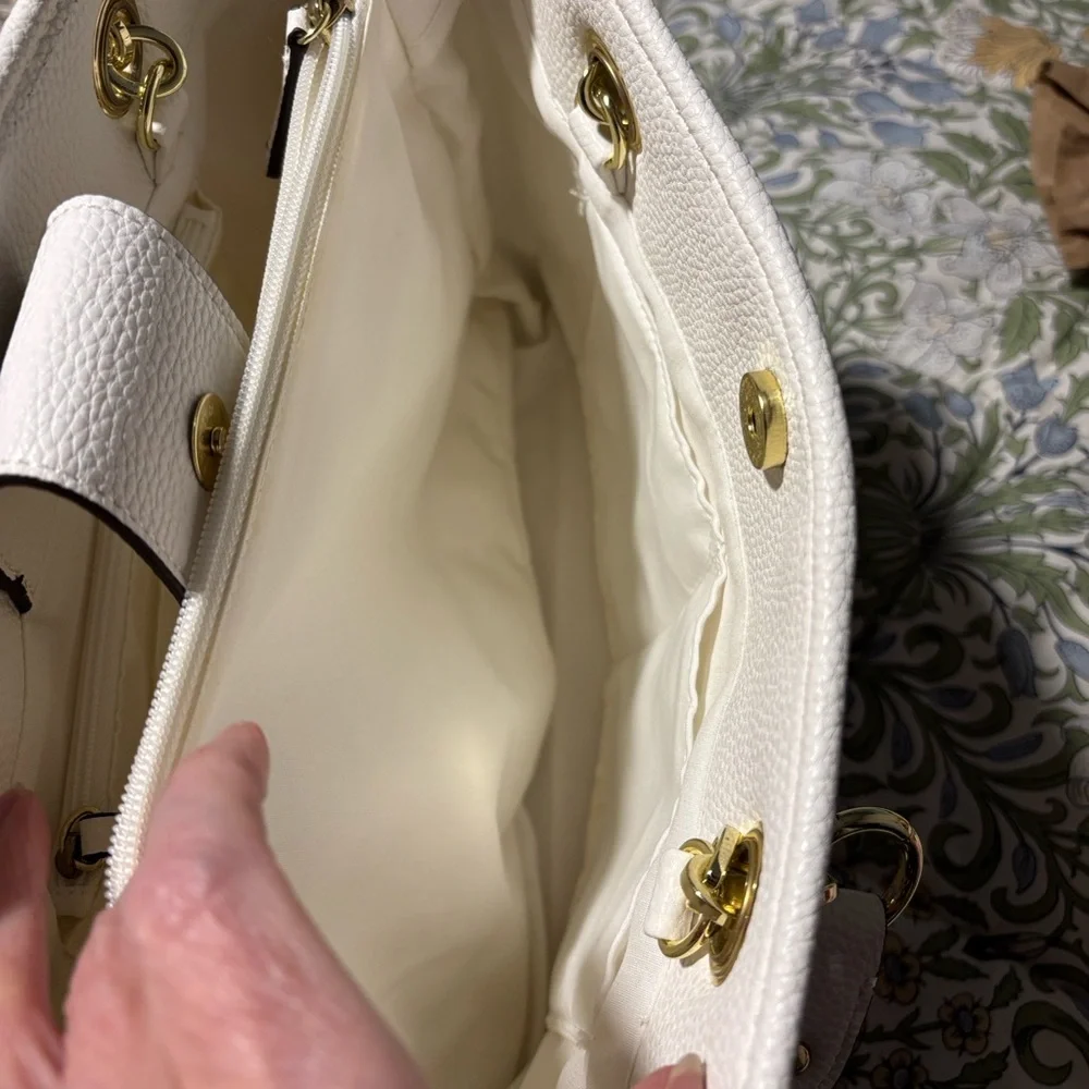 Liz Claiborne Rose Print Floral Shoulder Bag in White and Pink